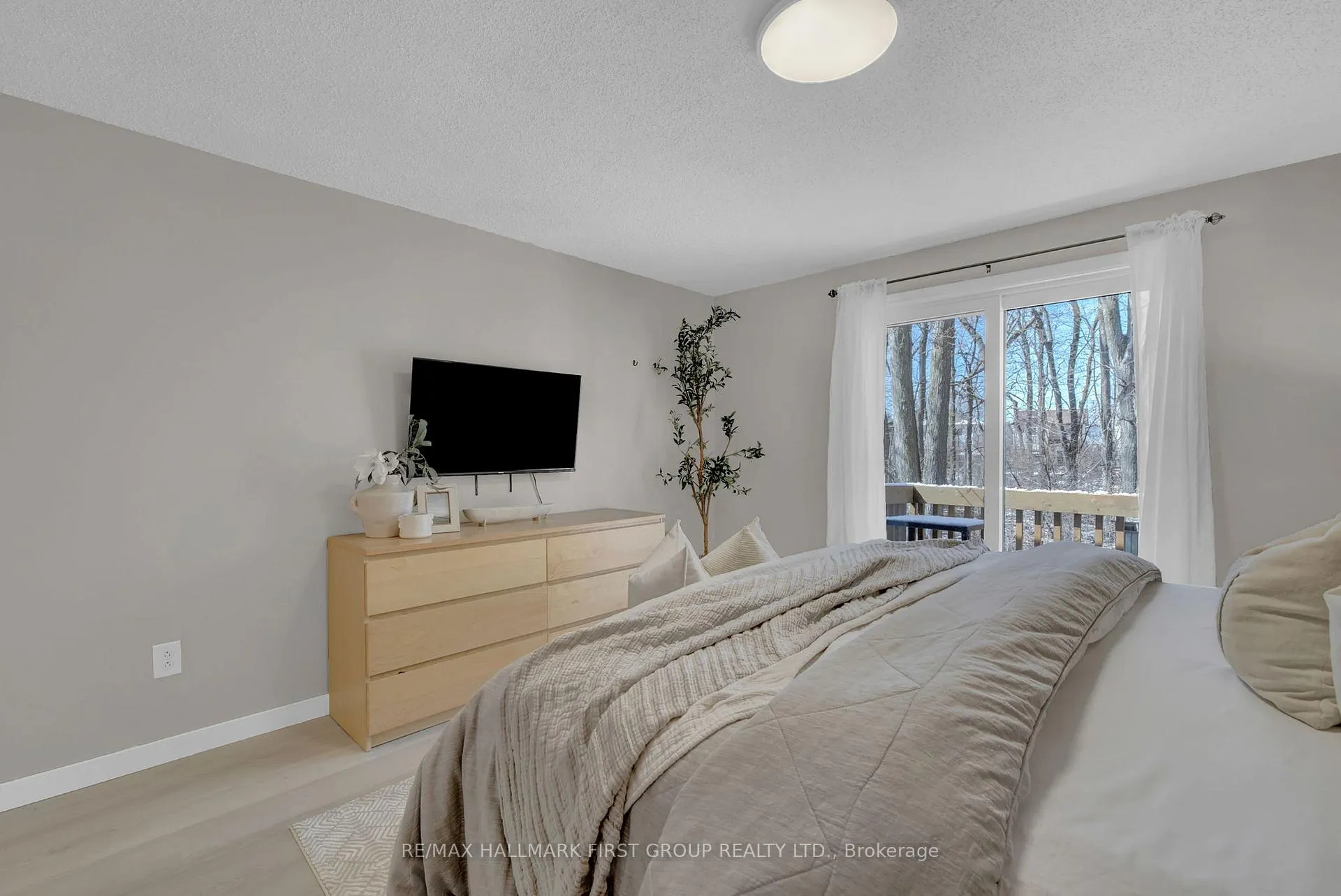 Photo 19 of 159 Sandringham Drive, Clarington, Courtice — HOMEH