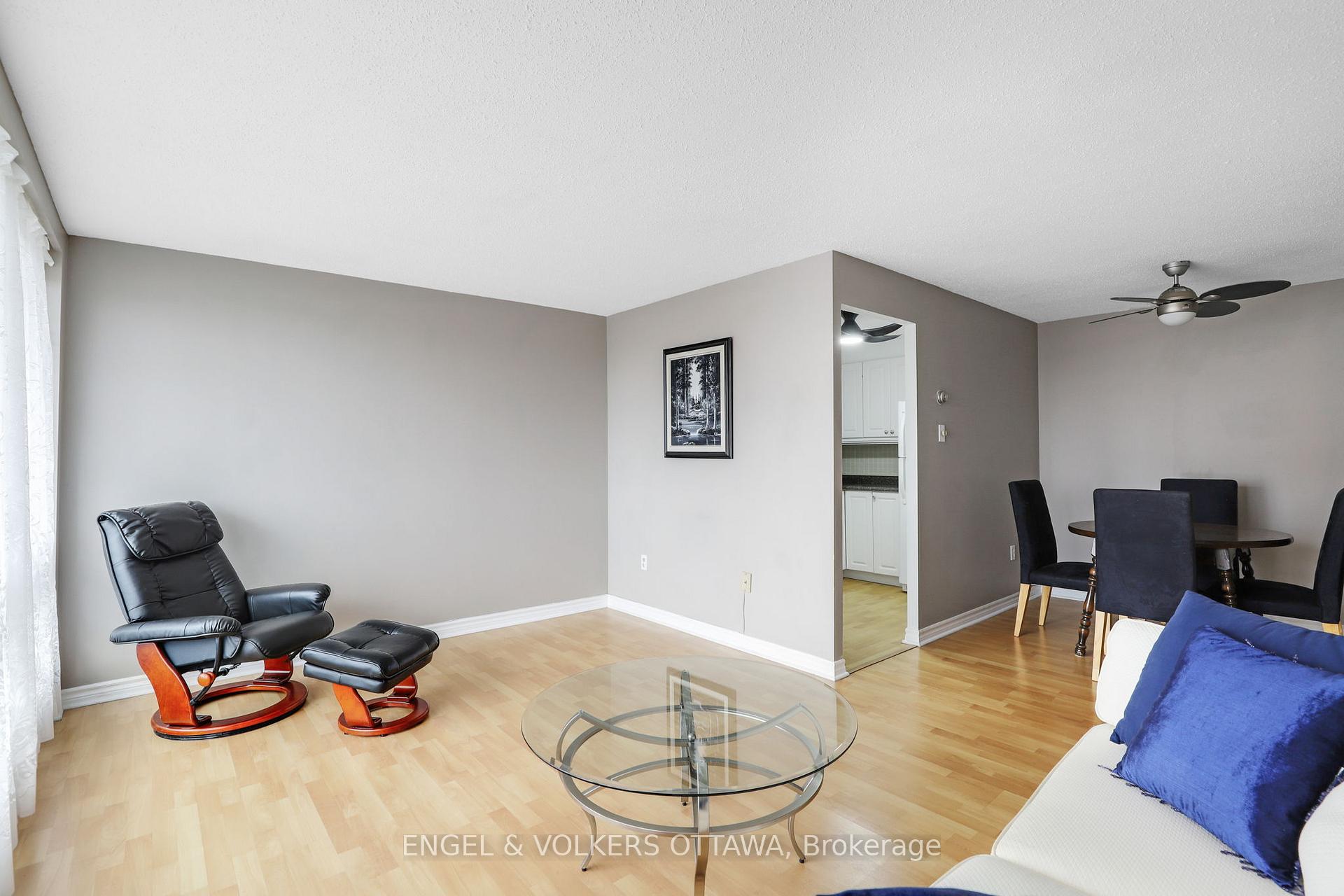 Photo 5 of Unit 814, 3100 Carling Avenue, Ottawa, Bayshore — HOMEH