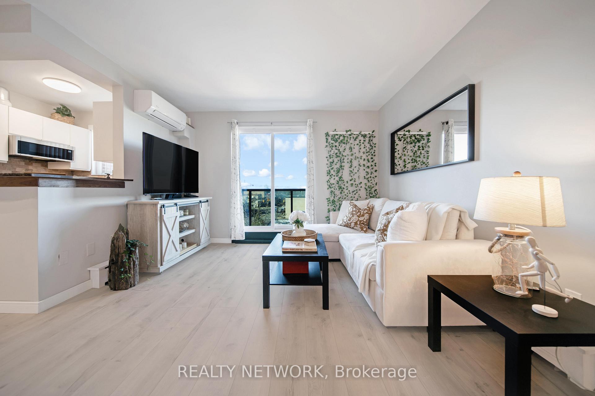 Photo 2 of Unit 53, 2373 King Street E, Hamilton, Glenview — HOMEH