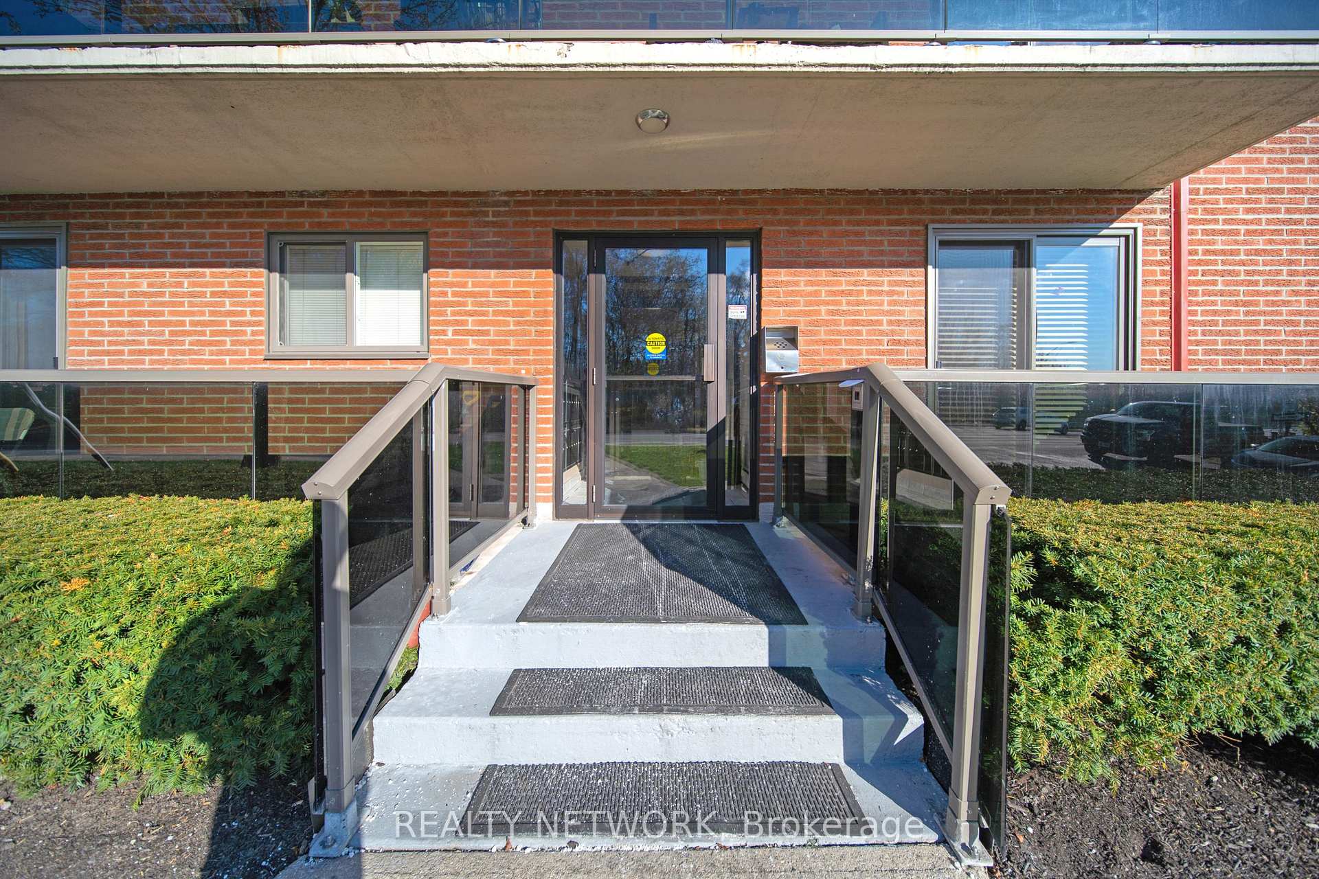 Photo 32 of Unit 53, 2373 King Street E, Hamilton, Glenview — HOMEH