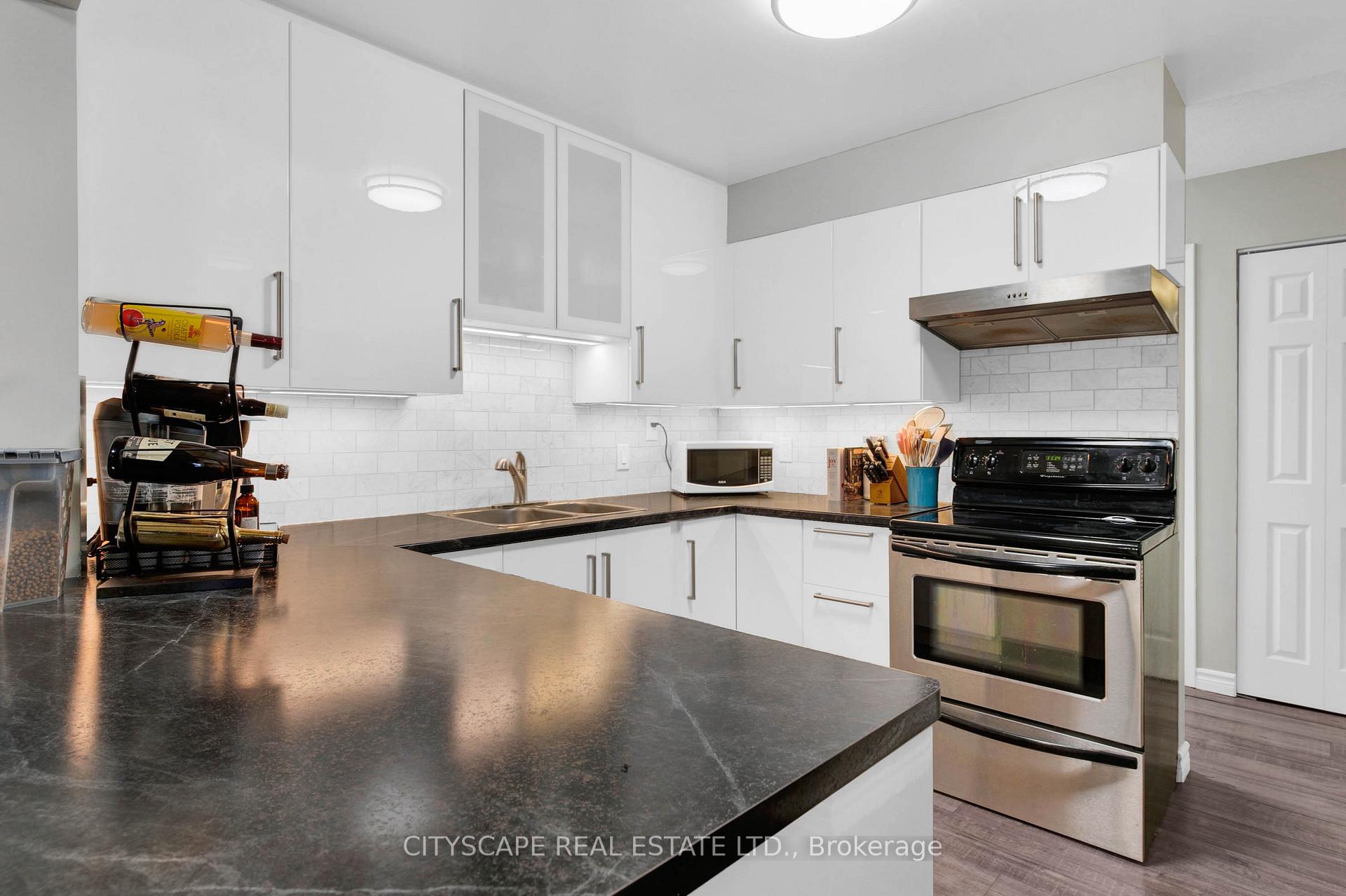 Photo 5 of Unit 310, 500 Westmount Road W, Kitchener — HOMEH