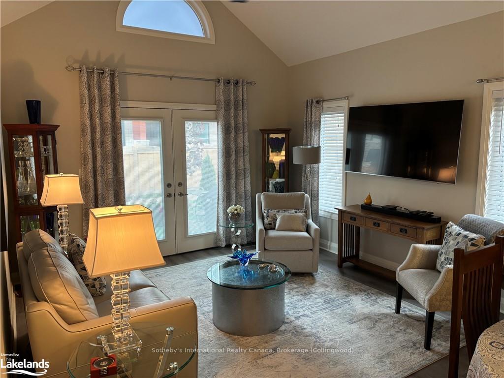 Photo 8 of 9 Kari Crescent, Collingwood — HOMEH