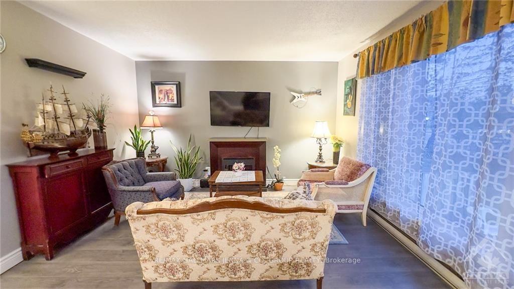 Photo 9 of 2609 Baseline Road, Ottawa, Redwood Park — HOMEH
