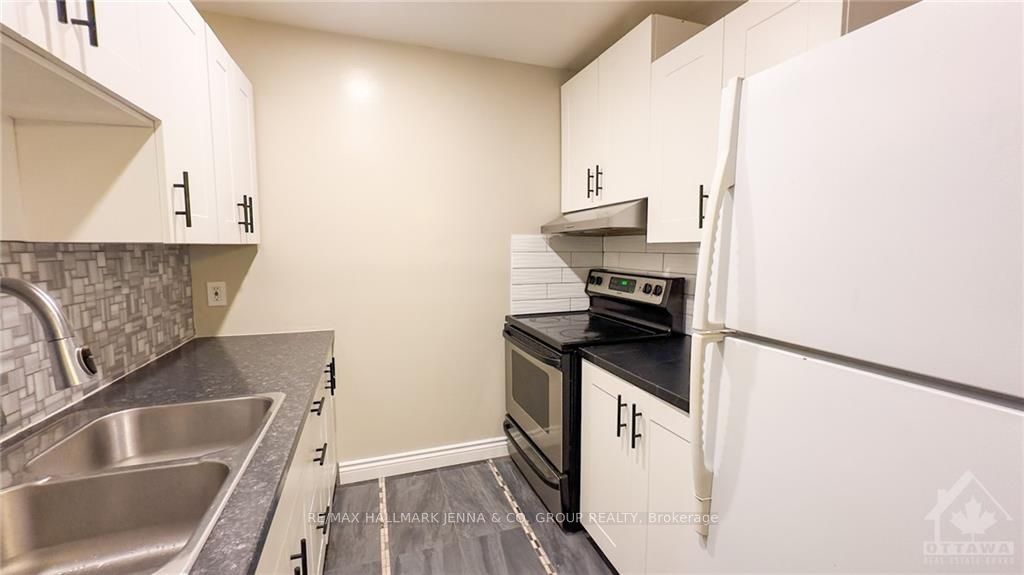 Photo 15 of 2609 Baseline Road, Ottawa, Redwood Park — HOMEH