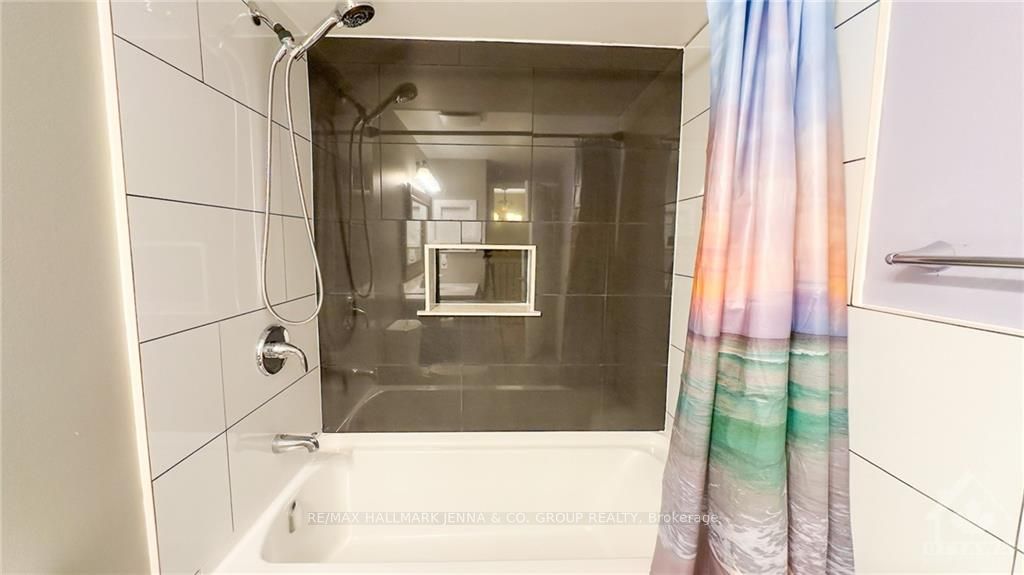 Photo 18 of 2609 Baseline Road, Ottawa, Redwood Park — HOMEH