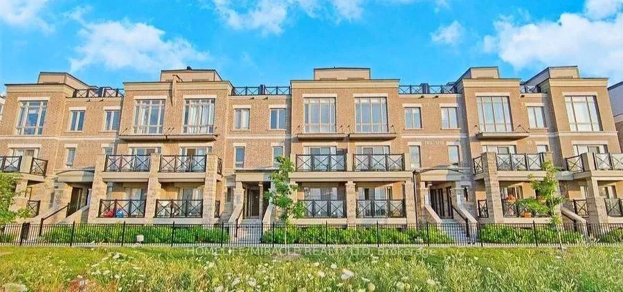Front of Unit 514, 30 Dunsheath Way