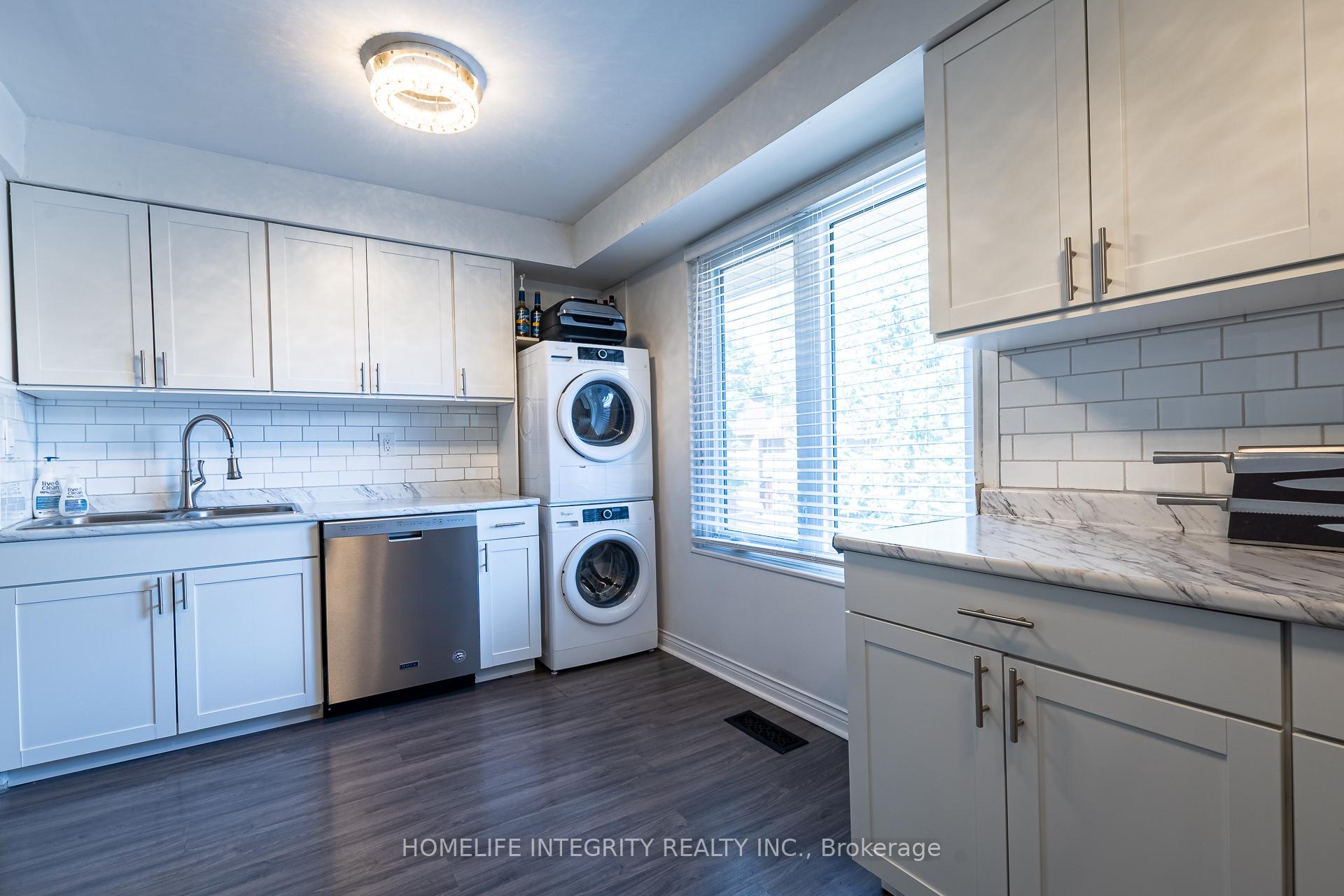 Photo 11 of Unit 17, 246 Tupper Boulevard, New Tecumseth, Alliston — HOMEH
