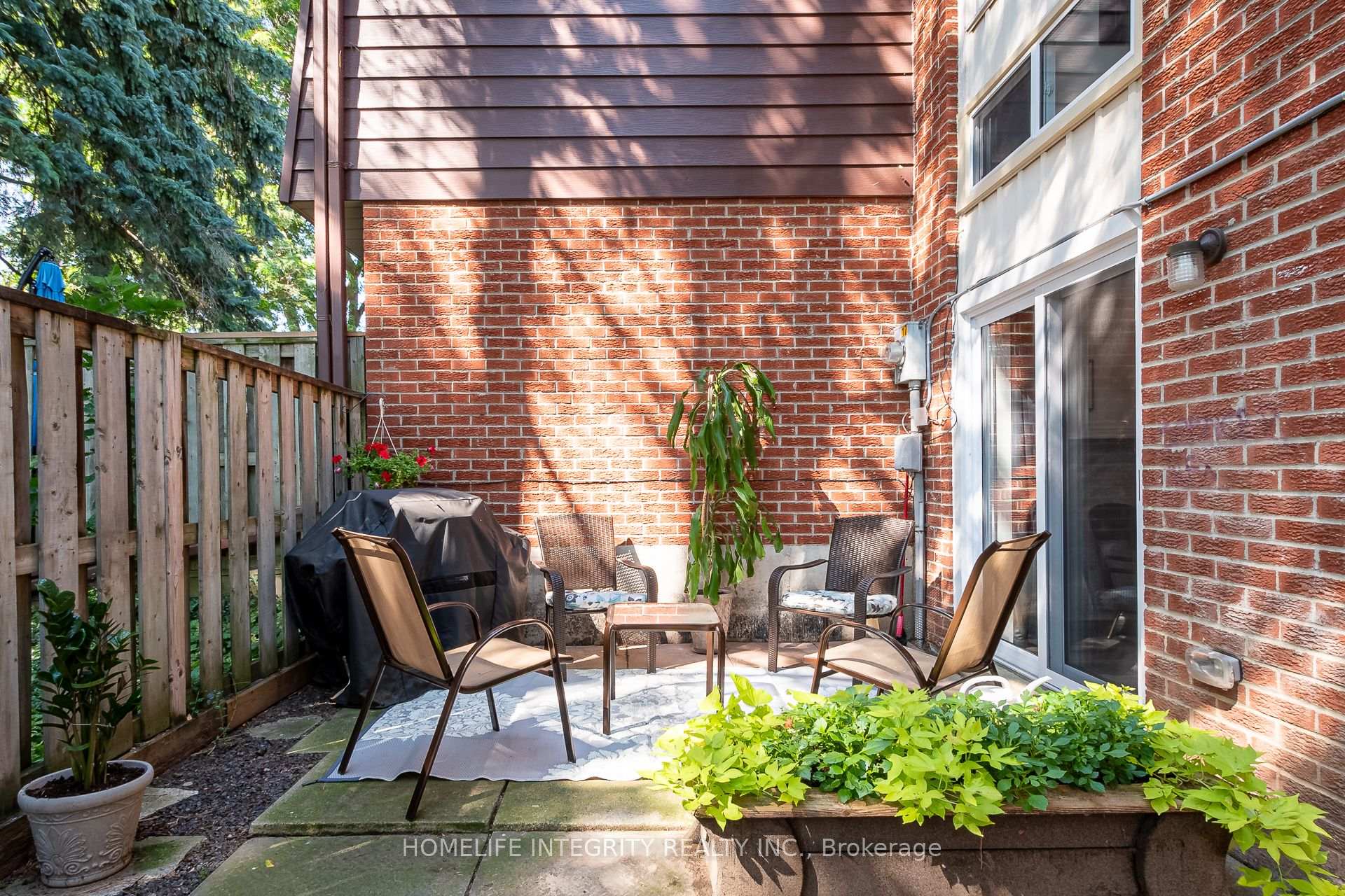 Photo 23 of Unit 17, 246 Tupper Boulevard, New Tecumseth, Alliston — HOMEH