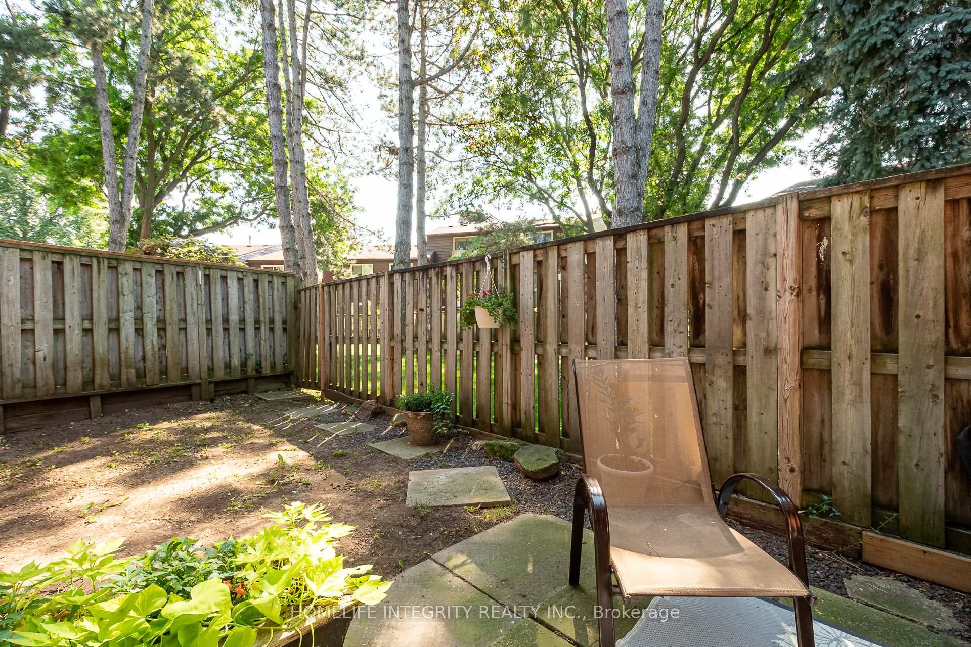 Photo 25 of Unit 17, 246 Tupper Boulevard, New Tecumseth, Alliston — HOMEH