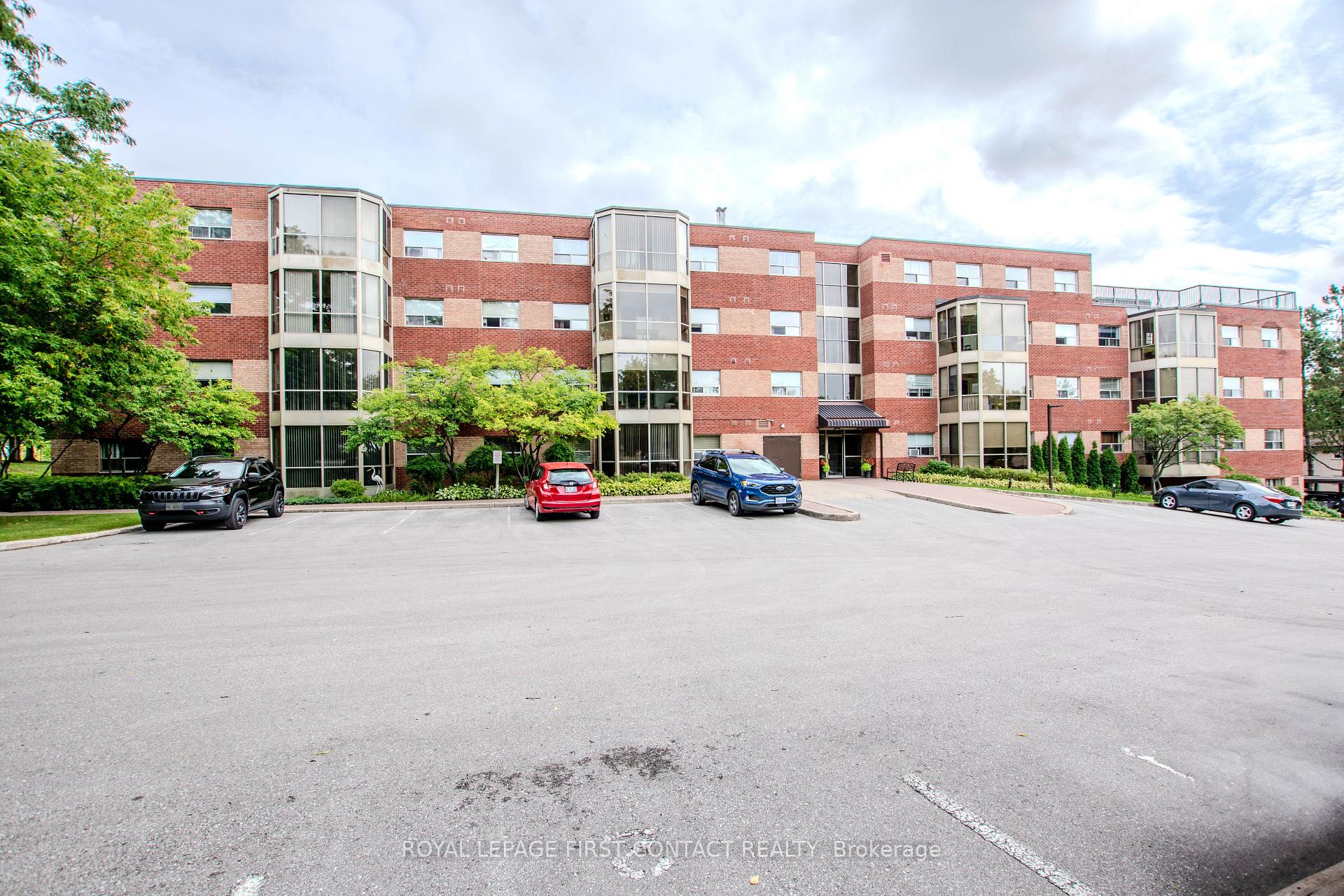 Photo 1 of Unit 401, 291 Blake Street, Barrie, North Shore — HOMEH