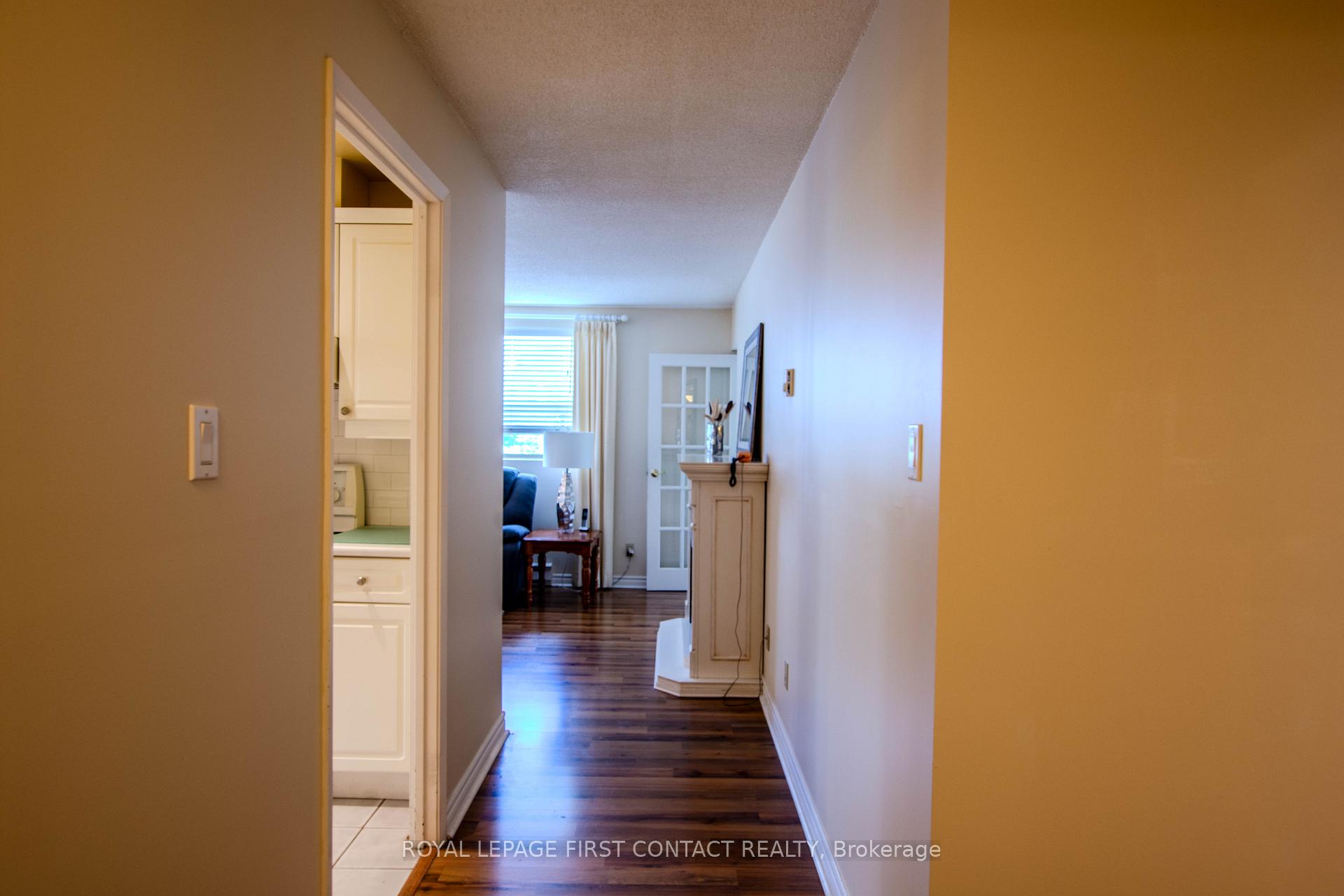 Photo 5 of Unit 401, 291 Blake Street, Barrie, North Shore — HOMEH