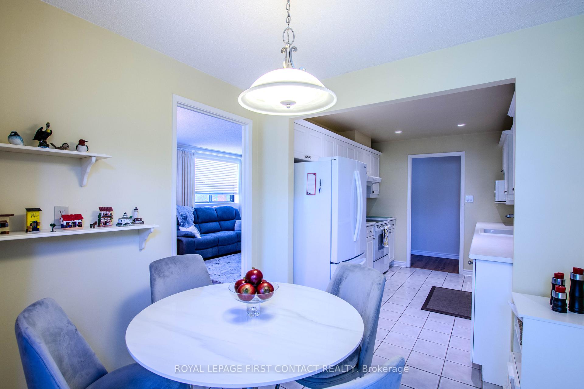 Photo 10 of Unit 401, 291 Blake Street, Barrie, North Shore — HOMEH