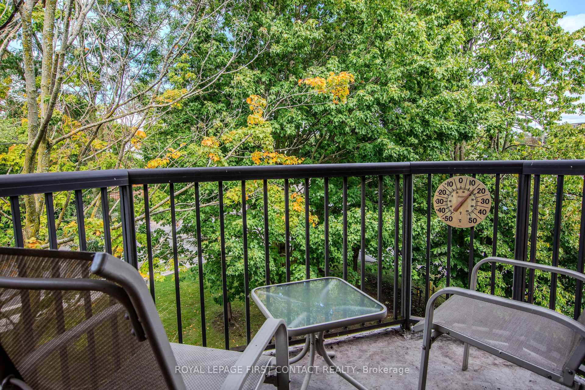 Photo 11 of Unit 401, 291 Blake Street, Barrie, North Shore — HOMEH