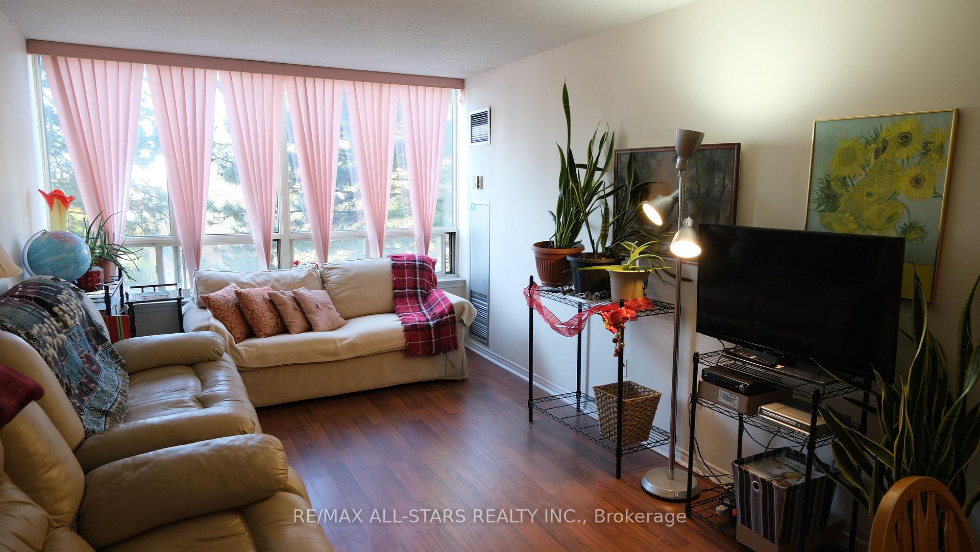 Photo 17 of Unit 332, 3 Greystone Walk Drive, Scarborough, Kennedy Park — HOMEH