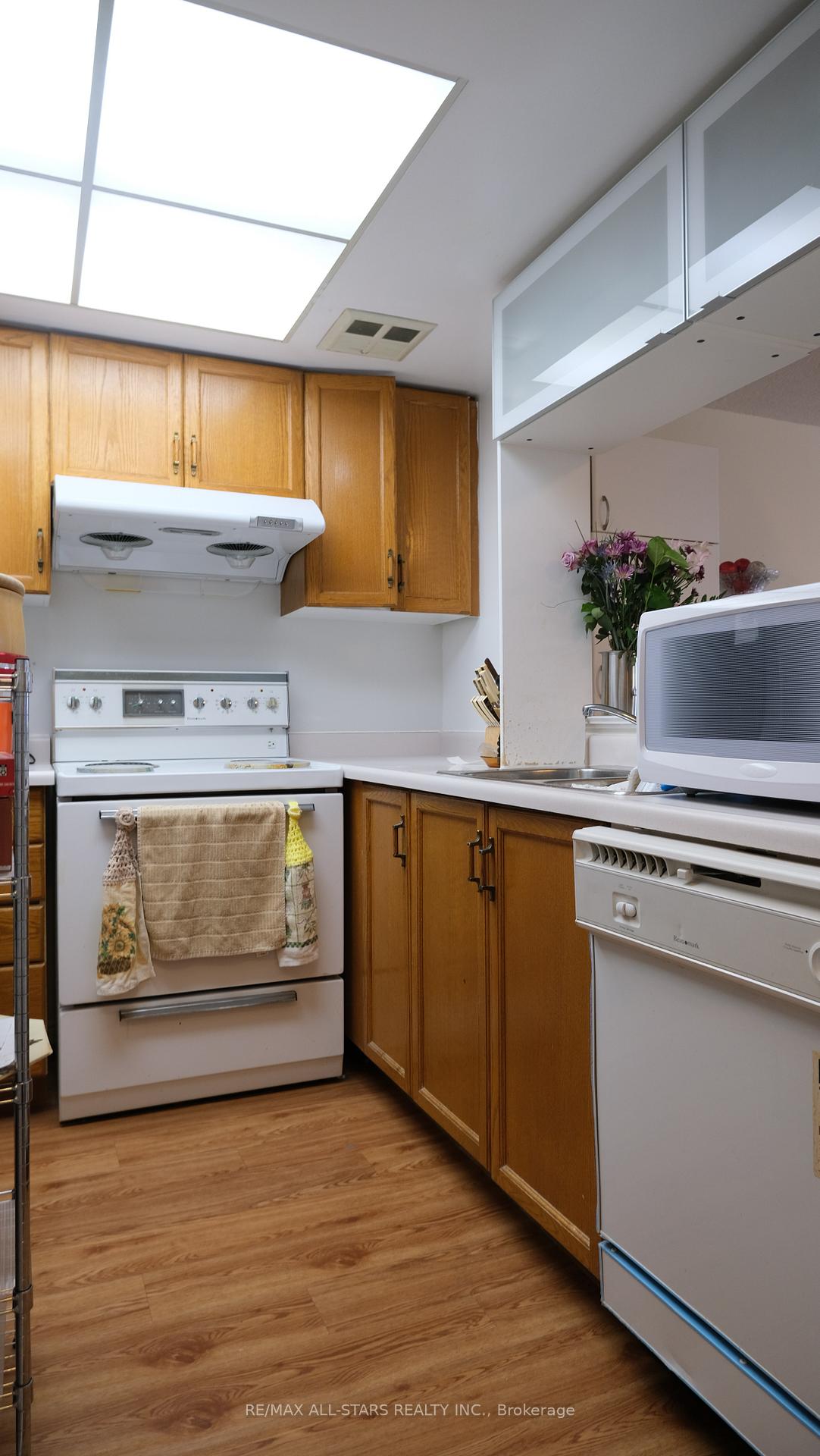 Photo 23 of Unit 332, 3 Greystone Walk Drive, Scarborough, Kennedy Park — HOMEH