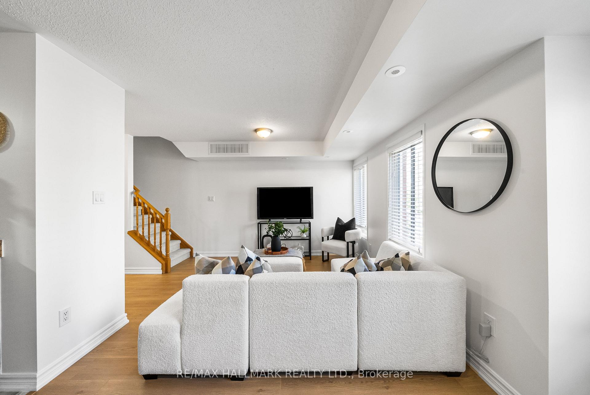 Photo 9 of Unit 213, 308 John Street, Markham, Aileen-Willowbrook — HOMEH