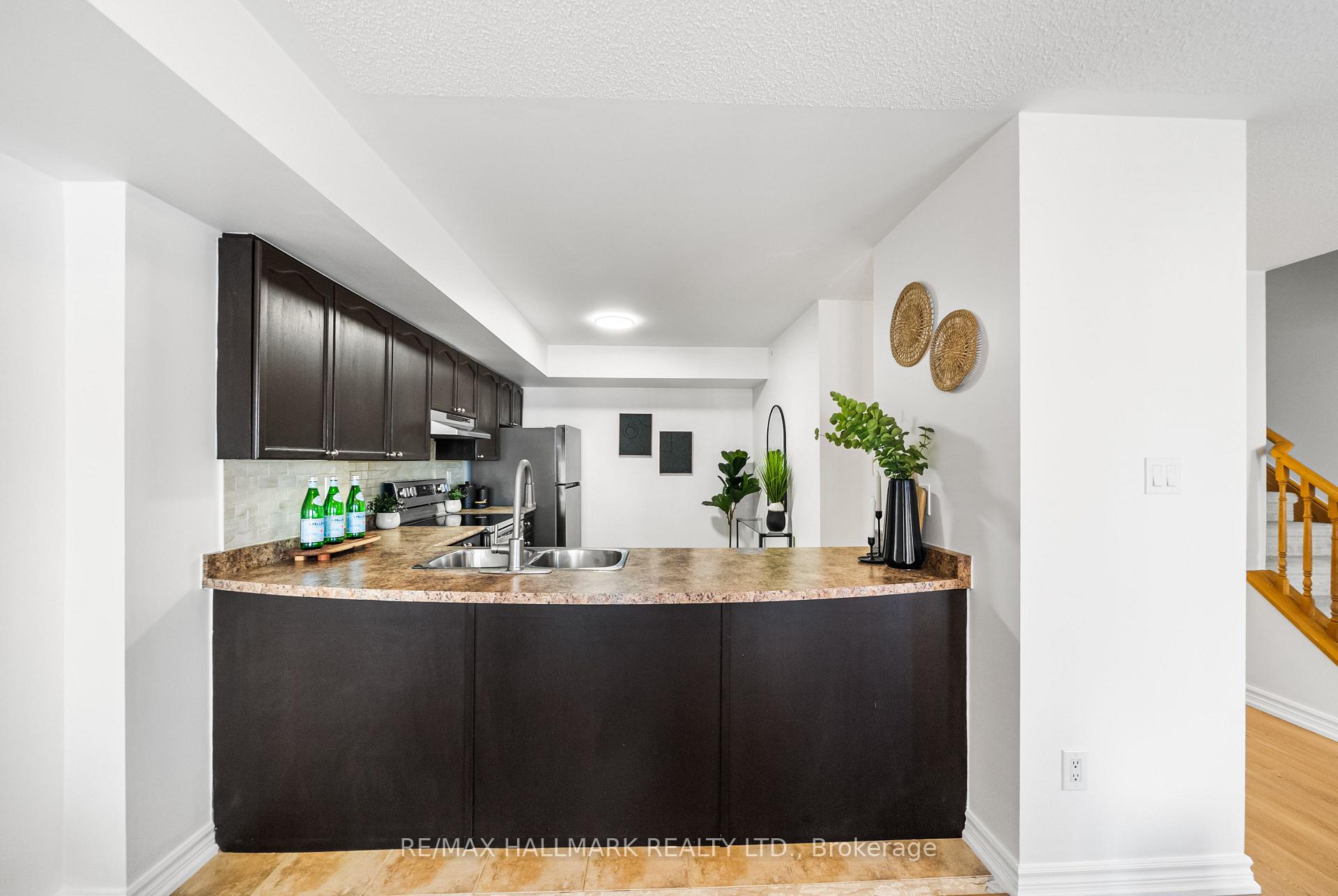 Photo 11 of Unit 213, 308 John Street, Markham, Aileen-Willowbrook — HOMEH
