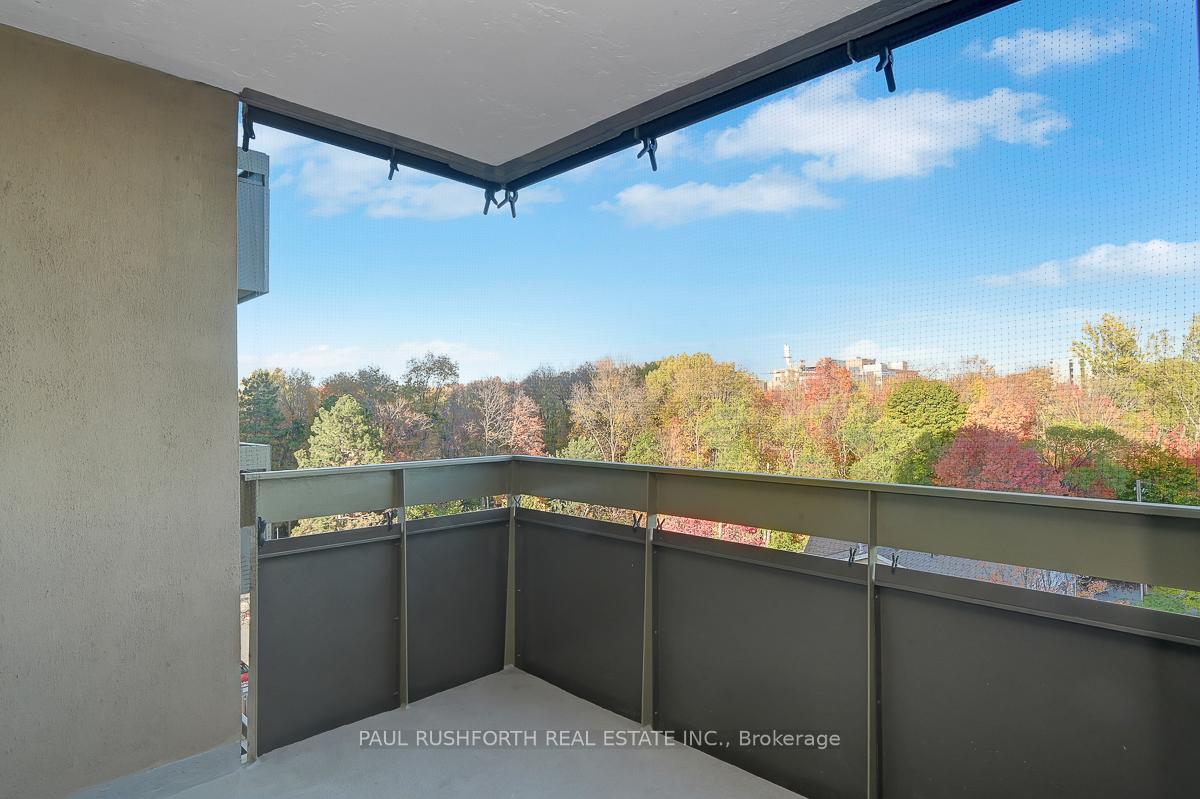 Photo 11 of Unit 707, 555 Brittany Drive, Ottawa, Viscount Alexander Park — HOMEH