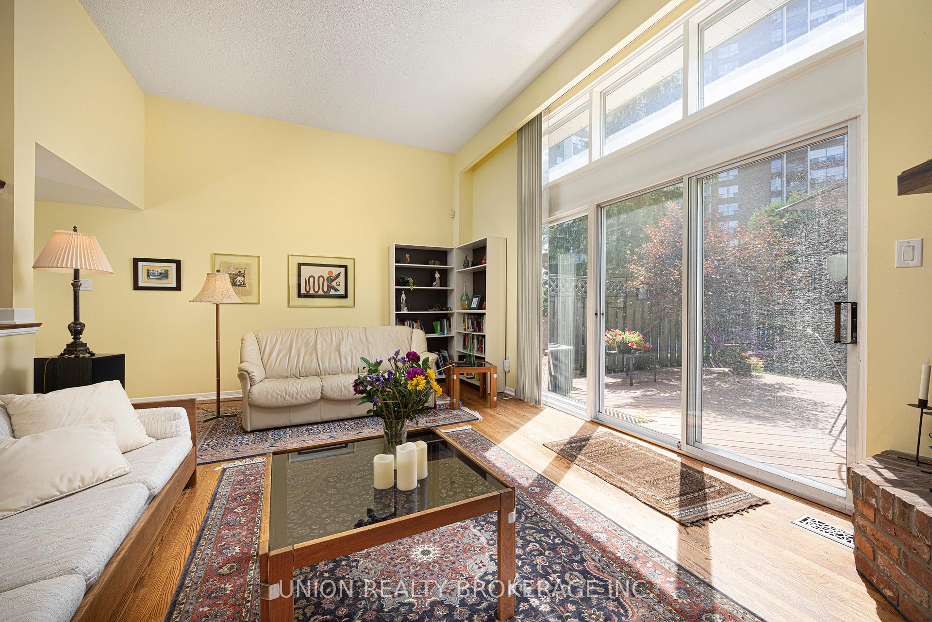 Photo 7 of Unit 1, 50 Vicora Link Way, Toronto, Flemingdon Park — HOMEH