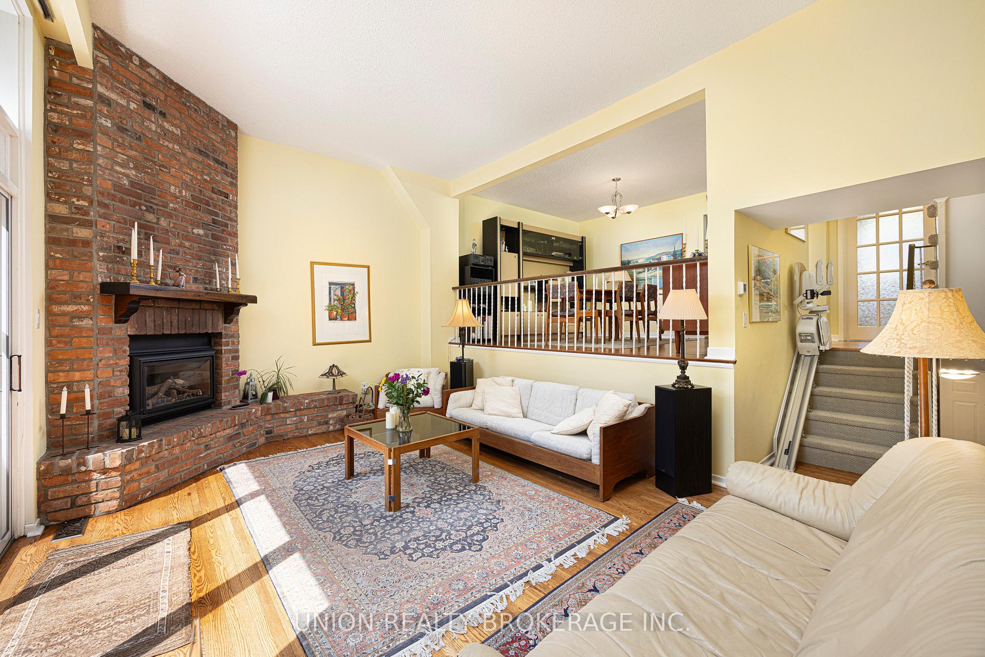 Photo 8 of Unit 1, 50 Vicora Link Way, Toronto, Flemingdon Park — HOMEH