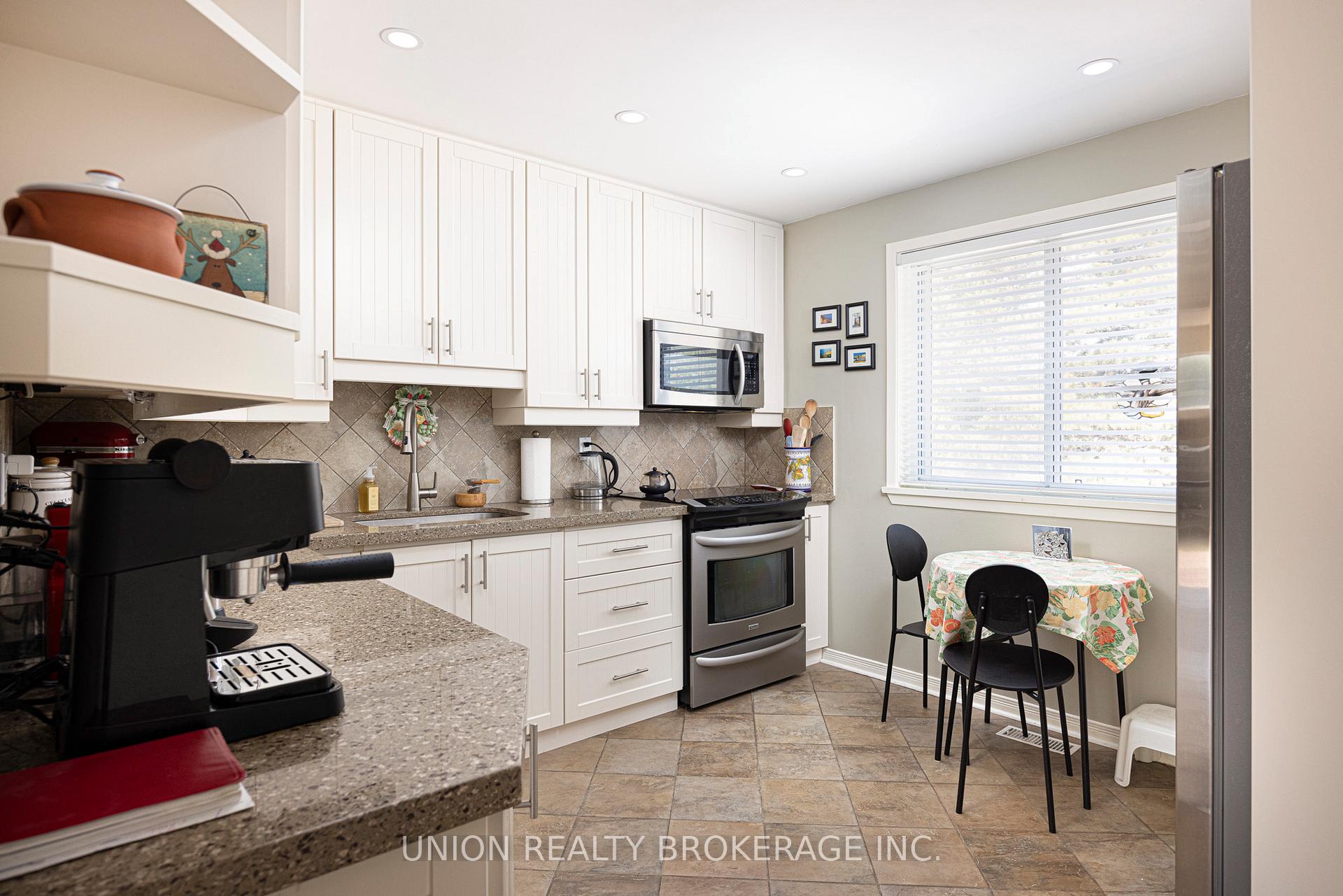 Photo 13 of Unit 1, 50 Vicora Link Way, Toronto, Flemingdon Park — HOMEH