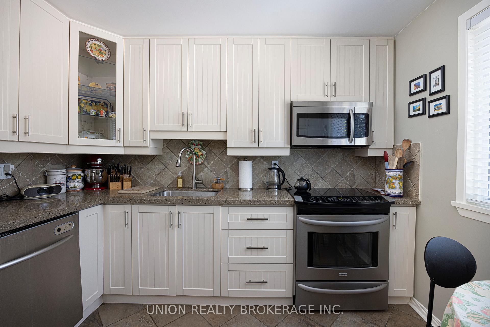 Photo 15 of Unit 1, 50 Vicora Link Way, Toronto, Flemingdon Park — HOMEH