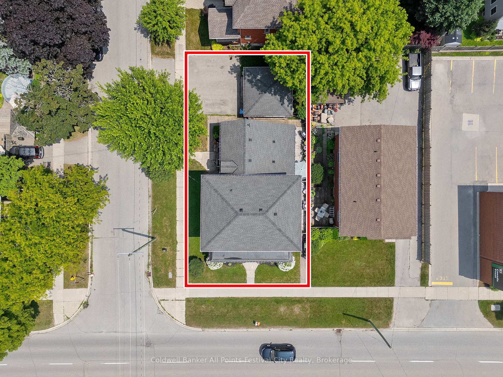 Photo 4 of 31 Victoria Street S, Goderich, Goderich (Town) — HOMEH
