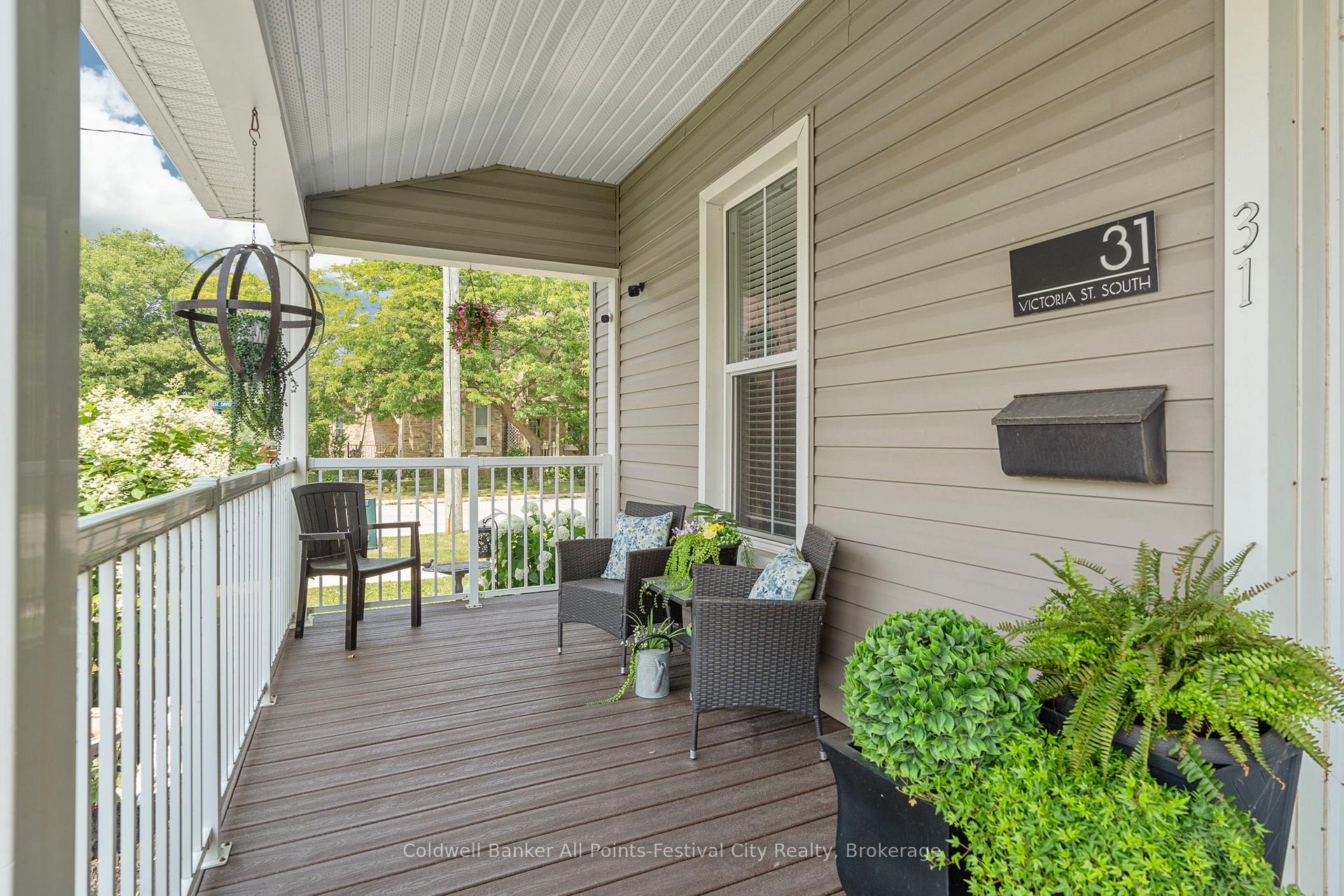 Photo 8 of 31 Victoria Street S, Goderich, Goderich (Town) — HOMEH
