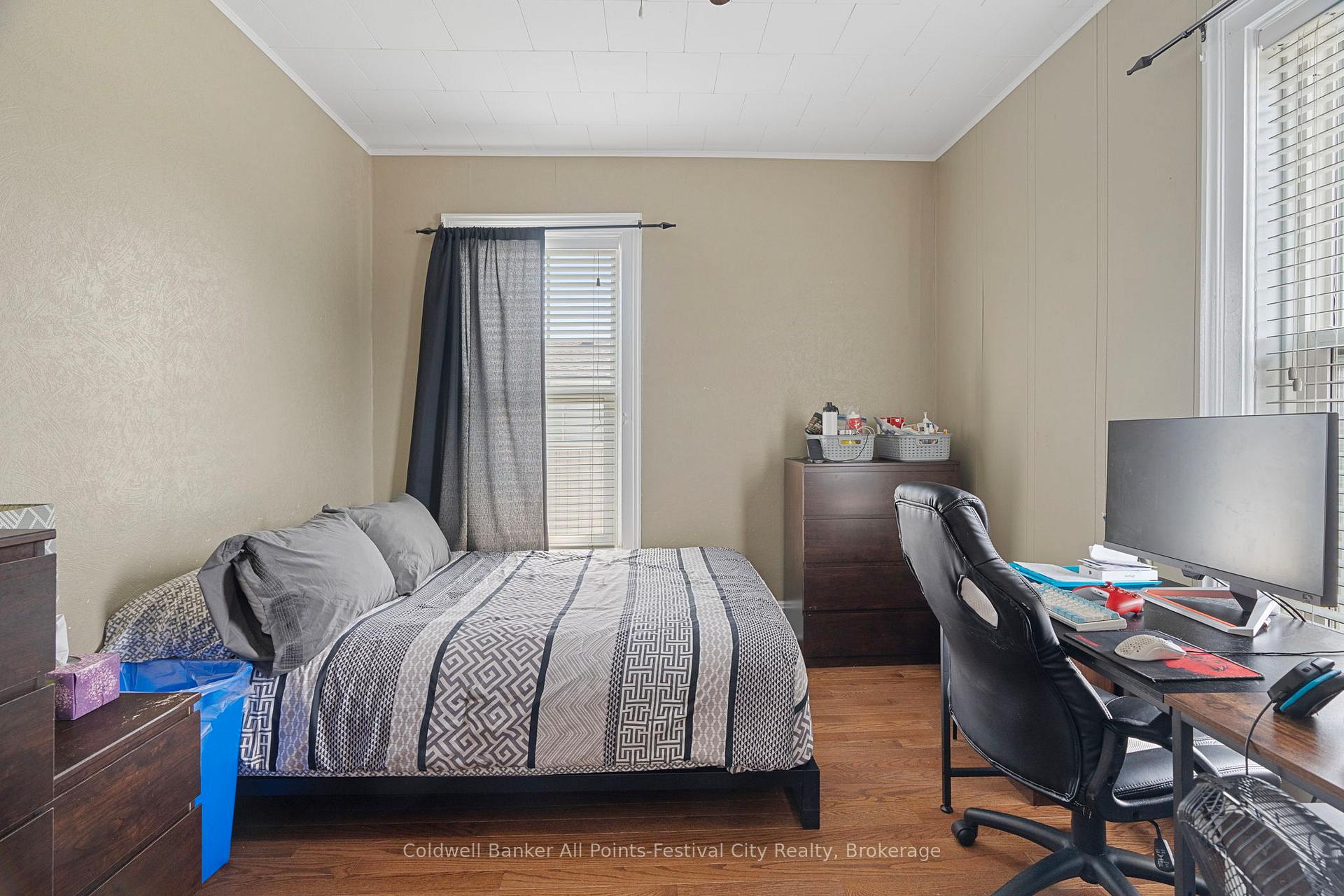 Photo 23 of 31 Victoria Street S, Goderich, Goderich (Town) — HOMEH