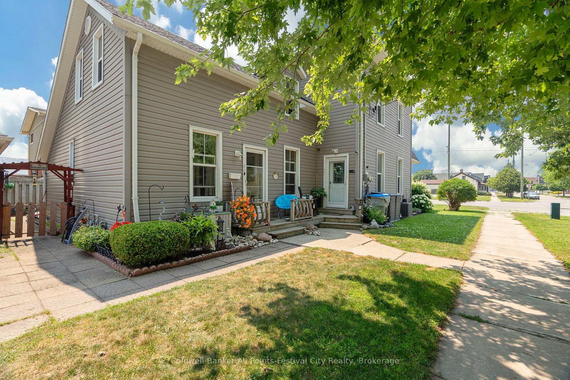 Photo 37 of 31 Victoria Street S, Goderich, Goderich (Town) — HOMEH