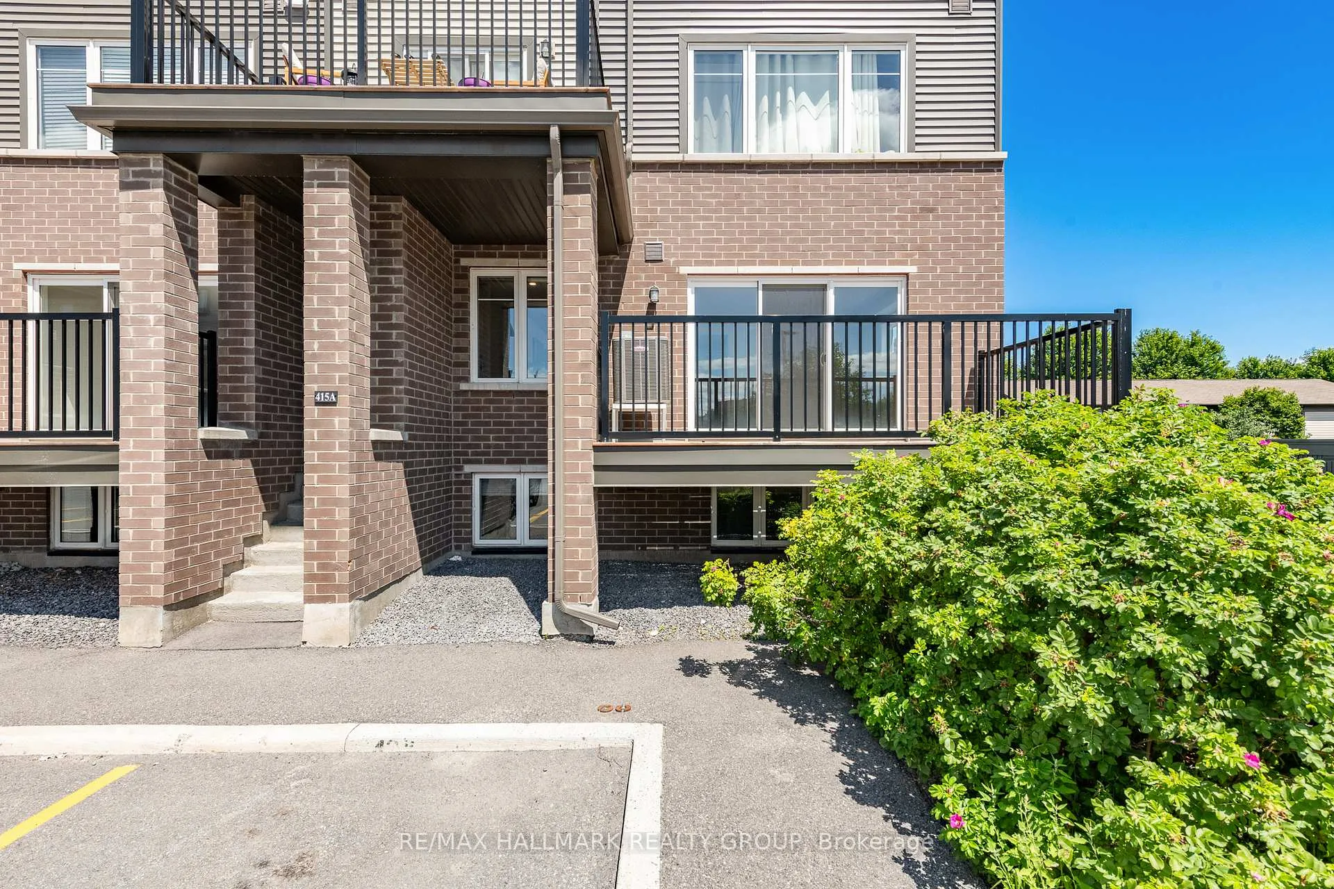 Photo 3 of Unit 16, 415 Eldorado Private, Ottawa, Kanata - Morgan's Grant/South March — HOMEH