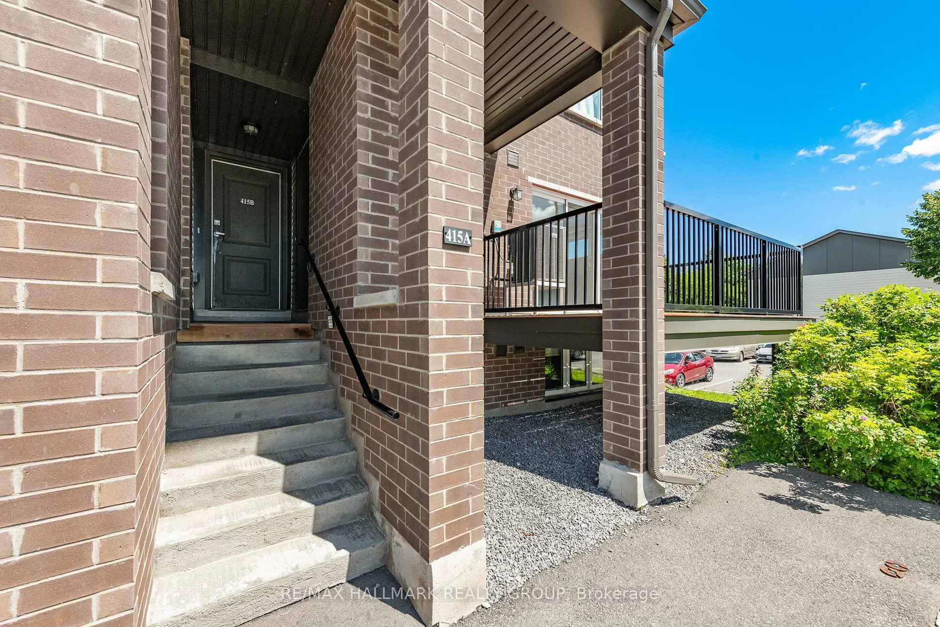 Photo 4 of Unit 16, 415 Eldorado Private, Ottawa, Kanata - Morgan's Grant/South March — HOMEH