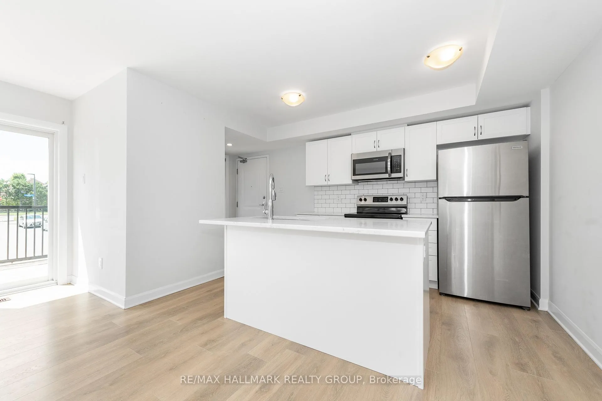Photo 9 of Unit 16, 415 Eldorado Private, Ottawa, Kanata - Morgan's Grant/South March — HOMEH
