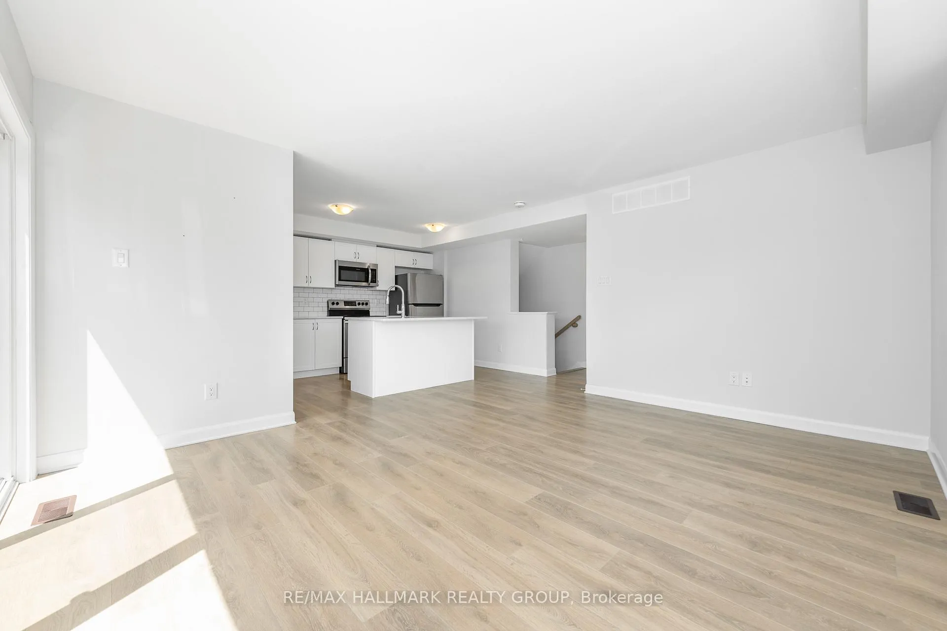 Photo 14 of Unit 16, 415 Eldorado Private, Ottawa, Kanata - Morgan's Grant/South March — HOMEH
