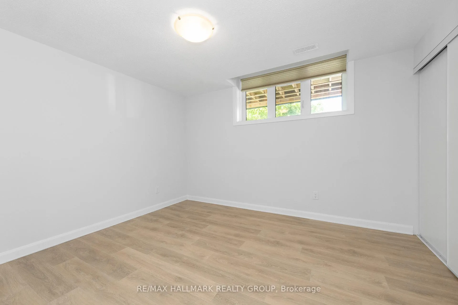 Photo 20 of Unit 16, 415 Eldorado Private, Ottawa, Kanata - Morgan's Grant/South March — HOMEH