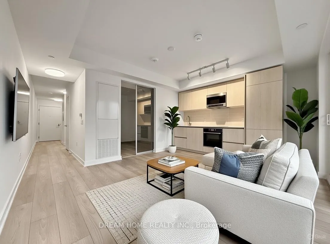Photo 5 of Unit 515, 120 Broadway Avenue, Toronto, Mount Pleasant West — HOMEH