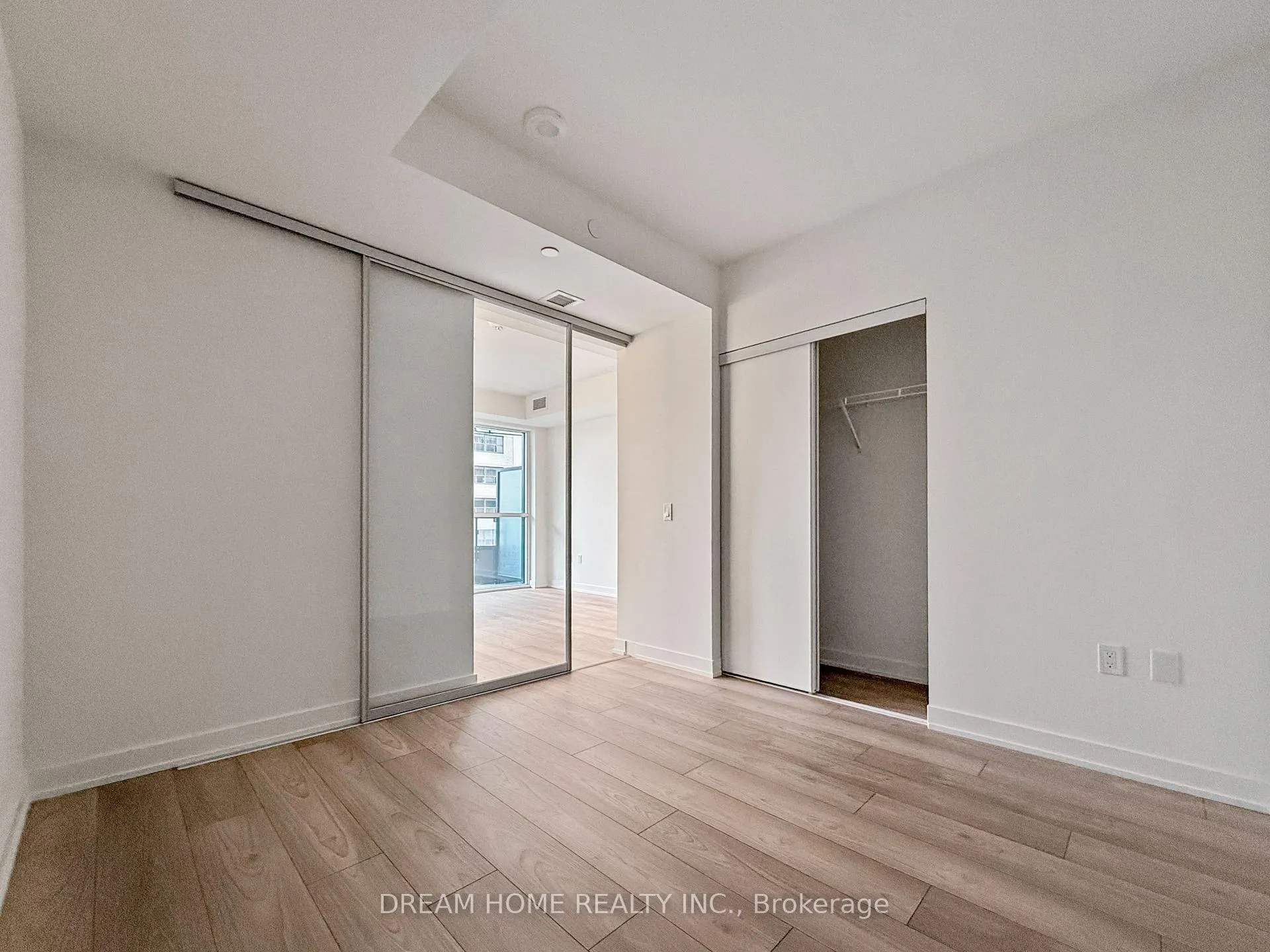 Photo 9 of Unit 515, 120 Broadway Avenue, Toronto, Mount Pleasant West — HOMEH