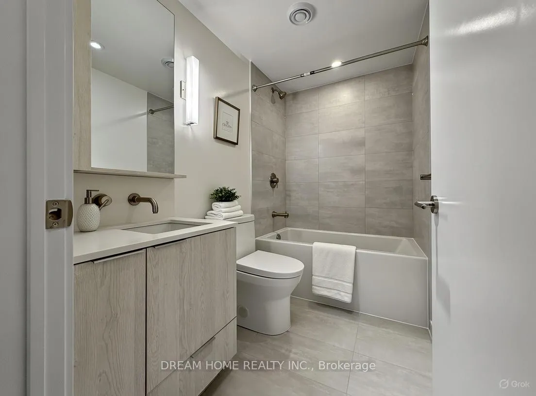 Photo 10 of Unit 515, 120 Broadway Avenue, Toronto, Mount Pleasant West — HOMEH