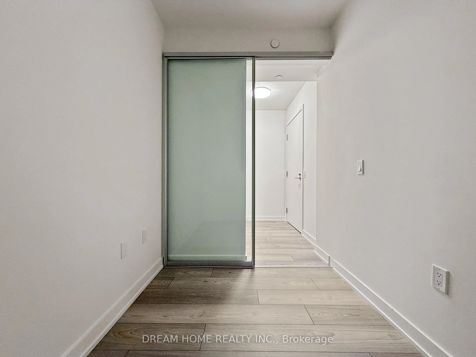 Photo 15 of Unit 515, 120 Broadway Avenue, Toronto, Mount Pleasant West — HOMEH