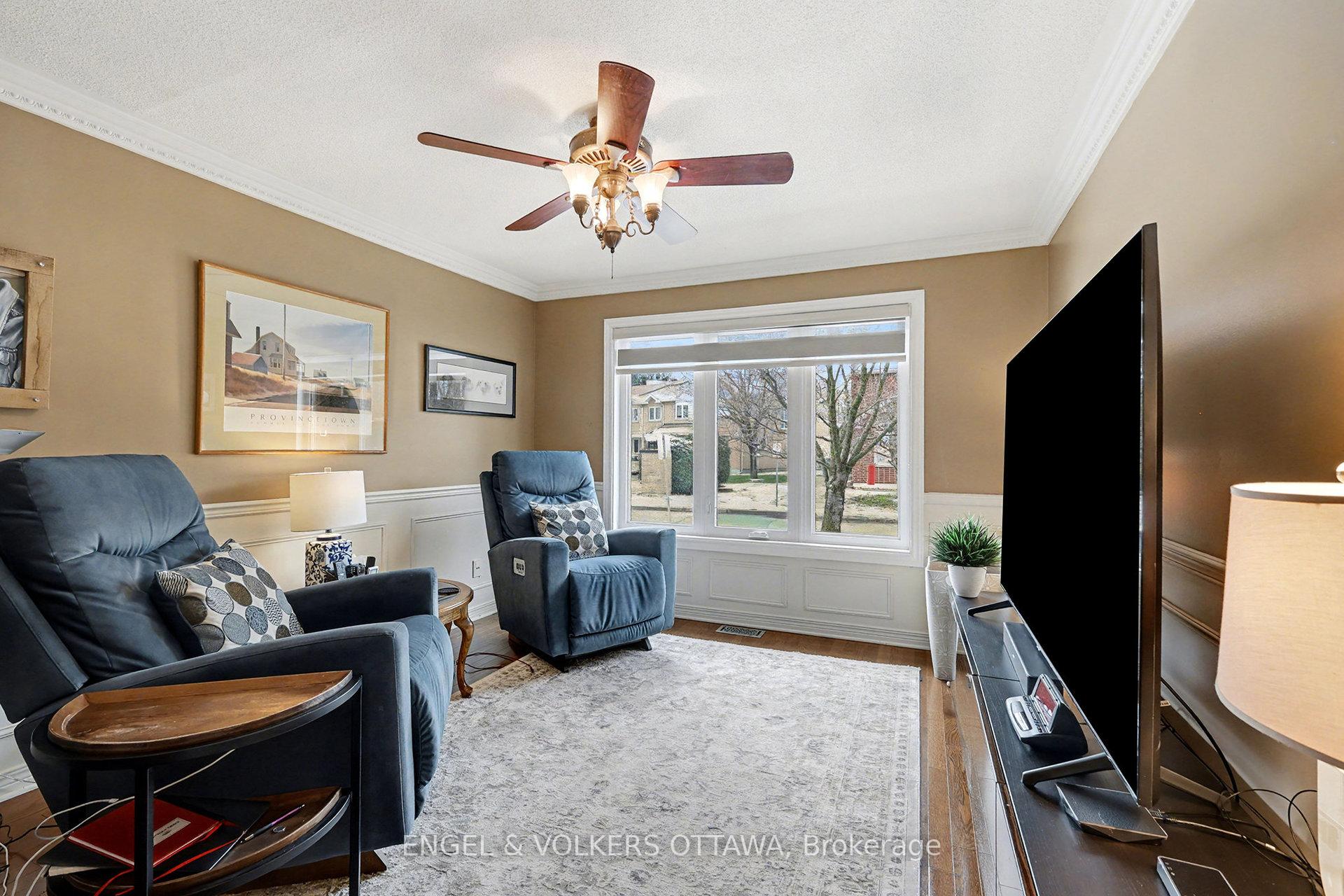 Photo 4 of 55 Dalecroft Crescent, Ottawa, Centrepointe — HOMEH