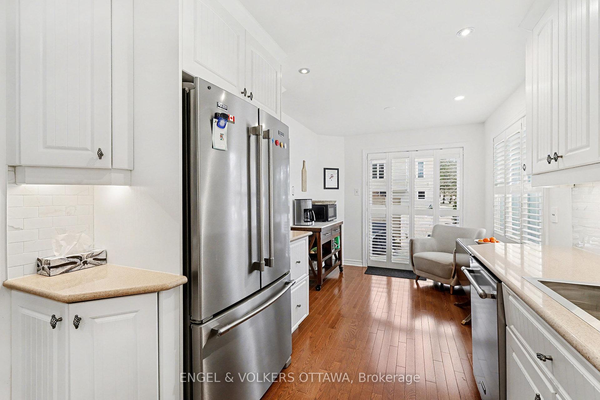 Photo 9 of 55 Dalecroft Crescent, Ottawa, Centrepointe — HOMEH