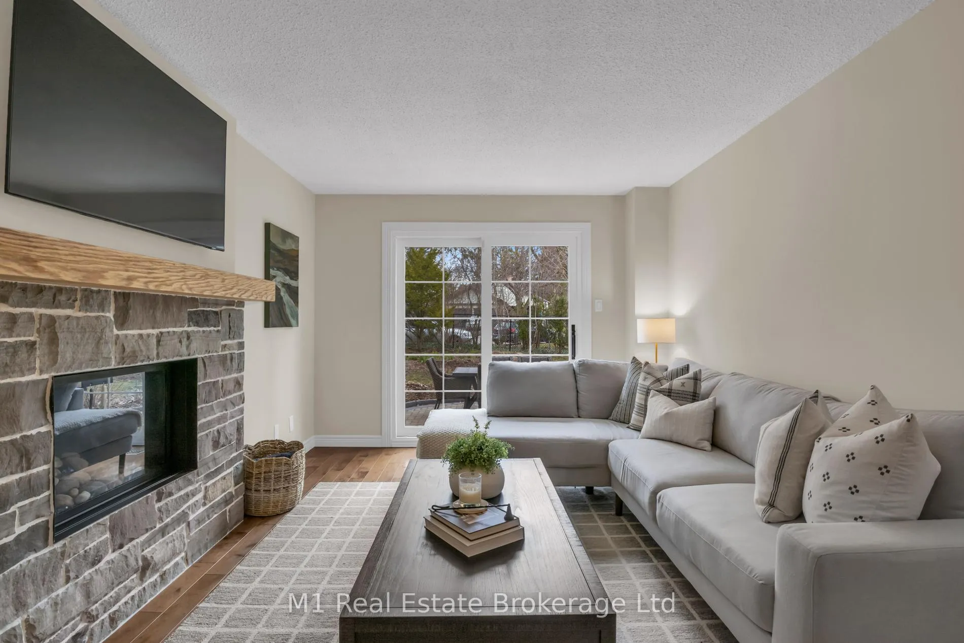 Photo 7 of 320 Tatlock Drive, Waterloo — HOMEH