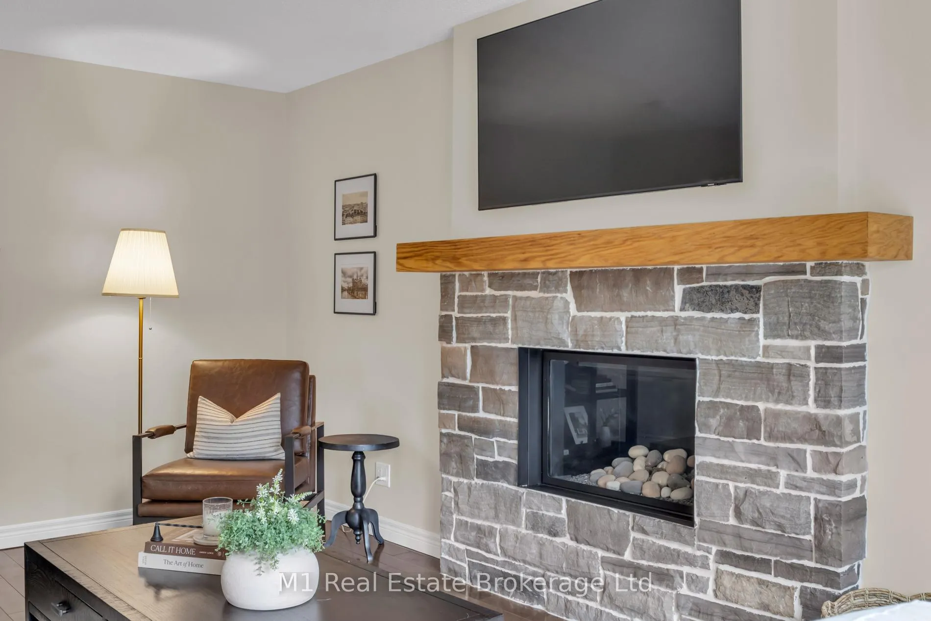 Photo 10 of 320 Tatlock Drive, Waterloo — HOMEH