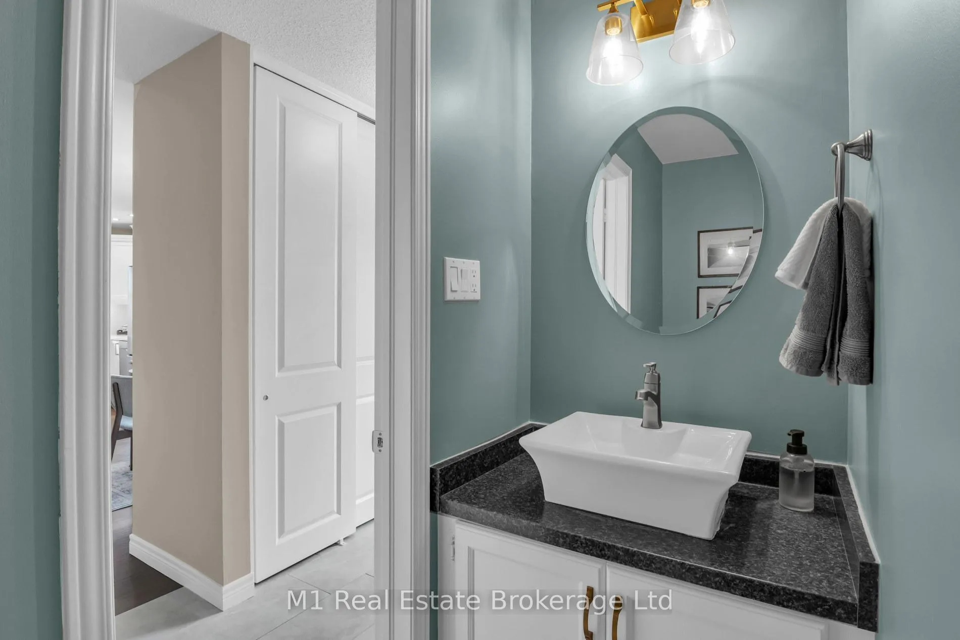 Photo 40 of 320 Tatlock Drive, Waterloo — HOMEH