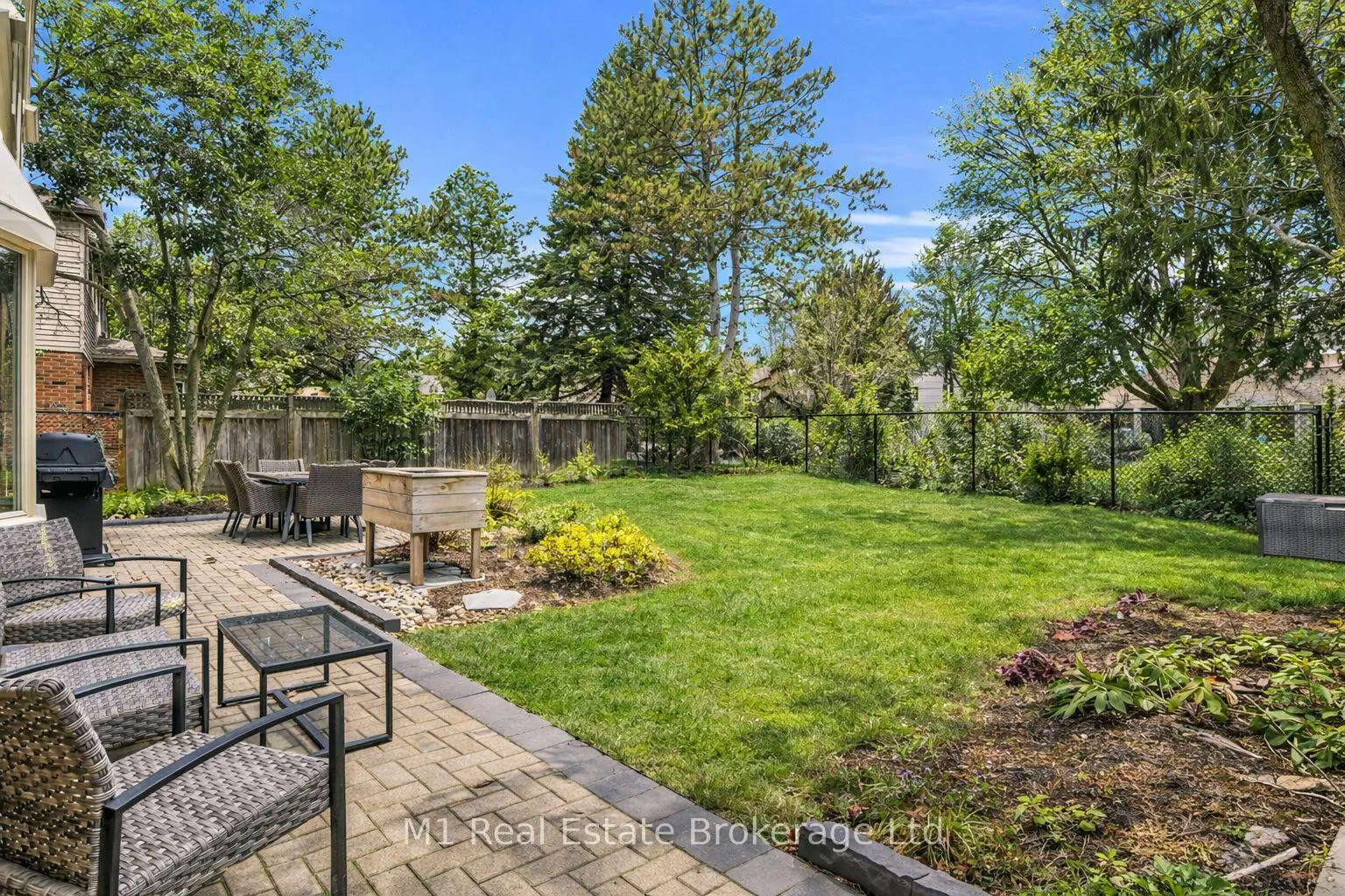 Photo 41 of 320 Tatlock Drive, Waterloo — HOMEH