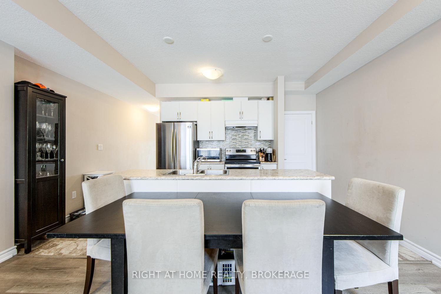 Photo 14 of Unit 62, 445 Ontario Street S, Milton, Timberlea — HOMEH