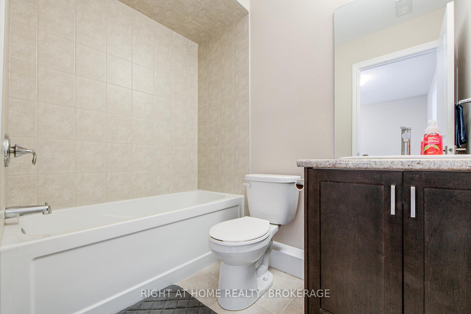 Photo 34 of Unit 62, 445 Ontario Street S, Milton, Timberlea — HOMEH
