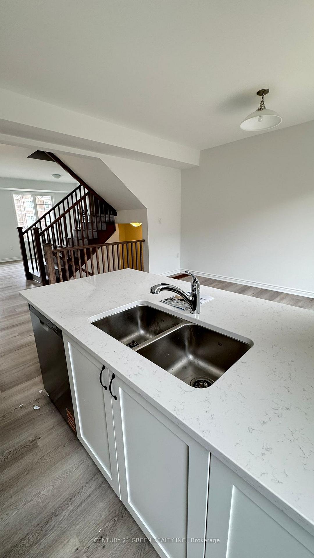 Photo 8 of 29 Cullingtree Place, Caledon, Rural Caledon — HOMEH