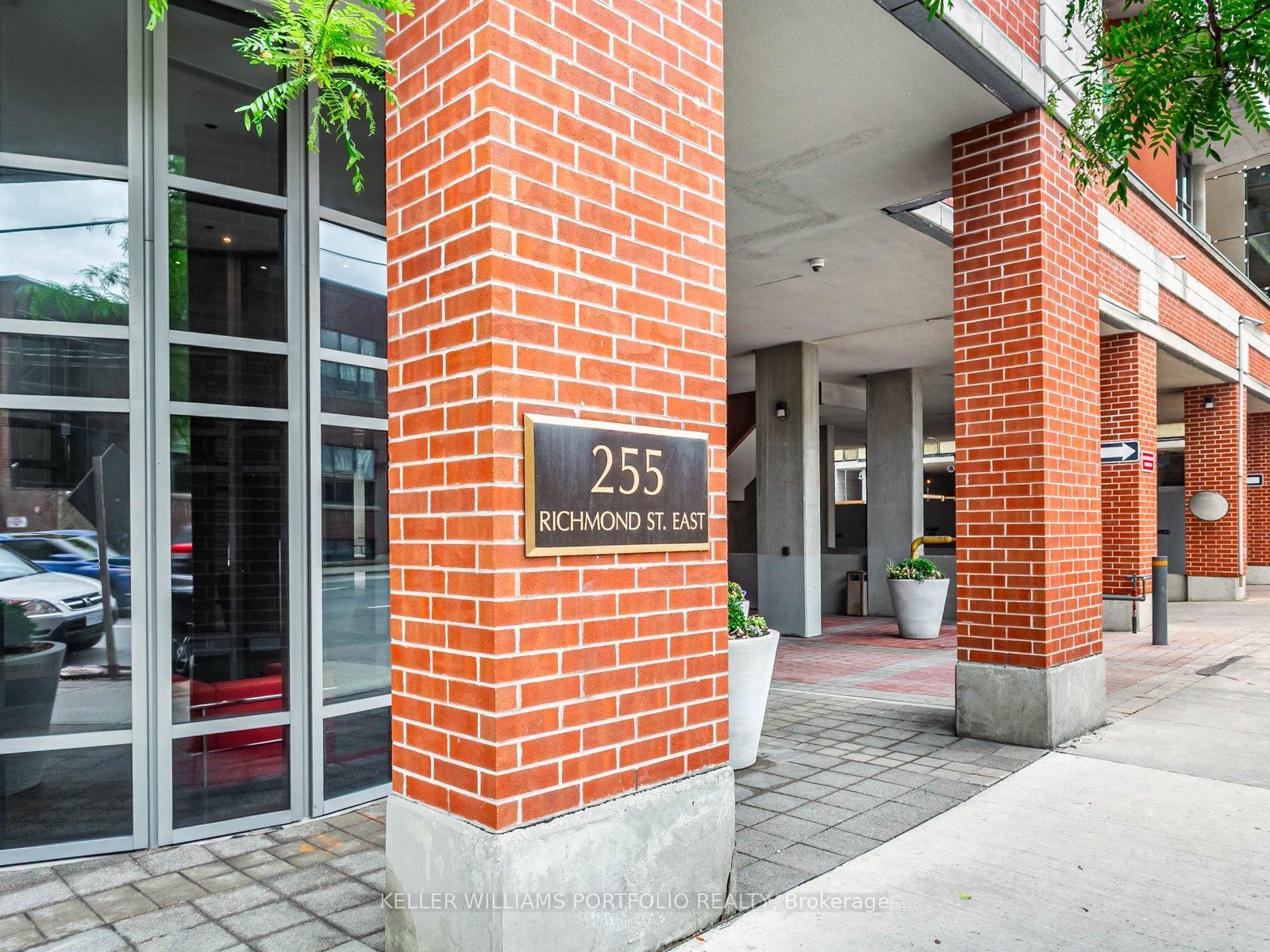 Photo 2 of Unit 1205, 255 Richmond Street E, Toronto, Moss Park — HOMEH