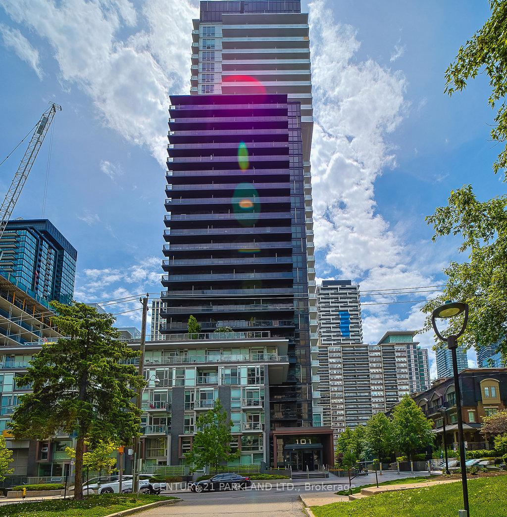 Front of Unit 2207, 101 Erskine Avenue